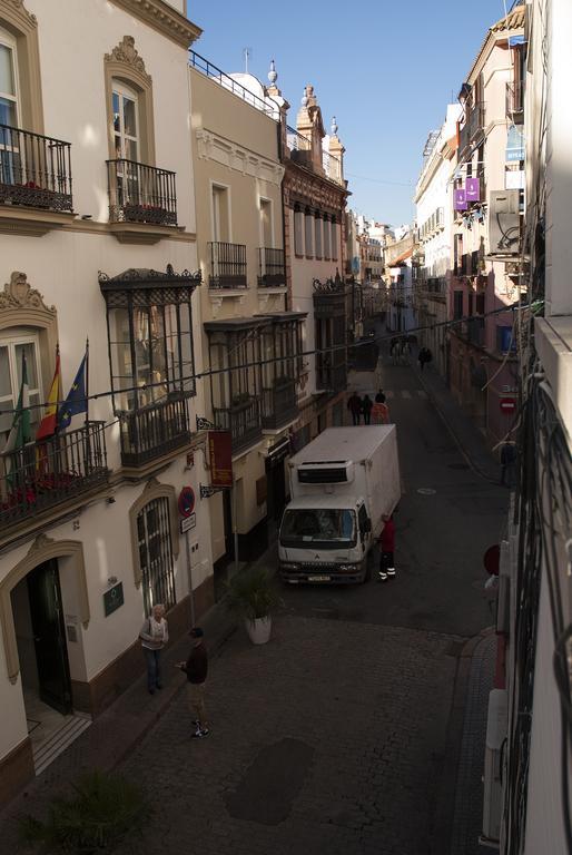 Sunnylivings Hotel Sevilla Bagian luar foto