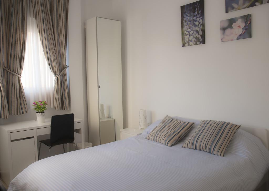 Sunnylivings Hotel Sevilla Bagian luar foto