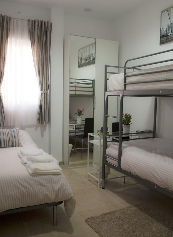 Sunnylivings Hotel Sevilla Bagian luar foto
