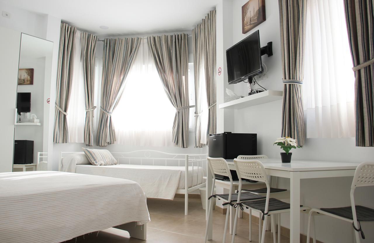 Sunnylivings Hotel Sevilla Bagian luar foto